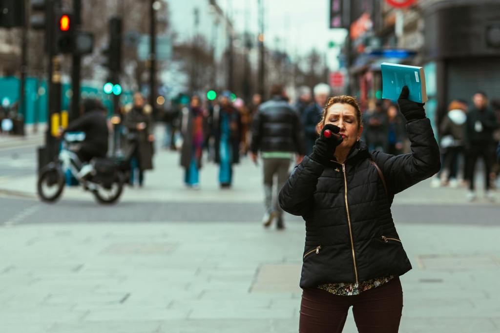 THE ENCOURAGER’S GUIDE TO SHARING THE&nbsp;GOSPEL